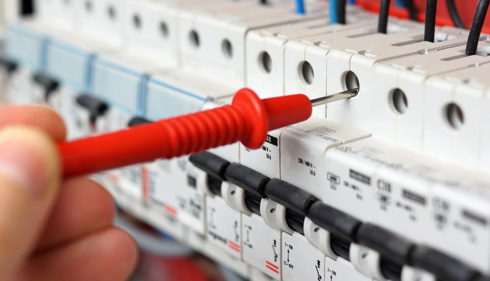 Los mejores electricistas para proyectos de baja tensión en Madrid, Coslada, Alcobendas